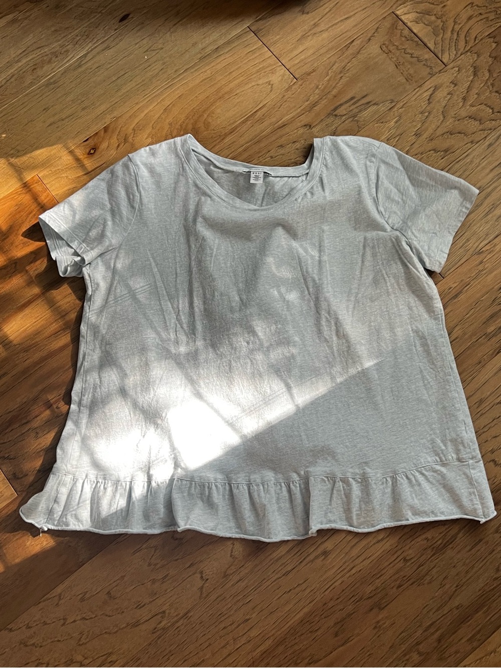 Saks Fifth Avenue Light Gray Ruffle-Hem Short Sleeve Tee